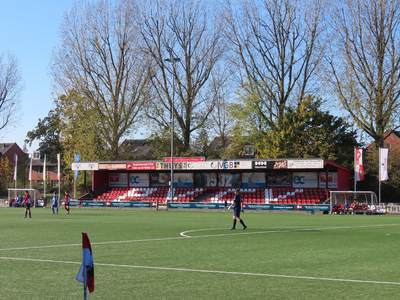 912161 Afbeelding van de 'Kees van Rijnsoevertribune' van PVCV (Patronaats Voetbalclub Vleuten), op Sportpark ...
